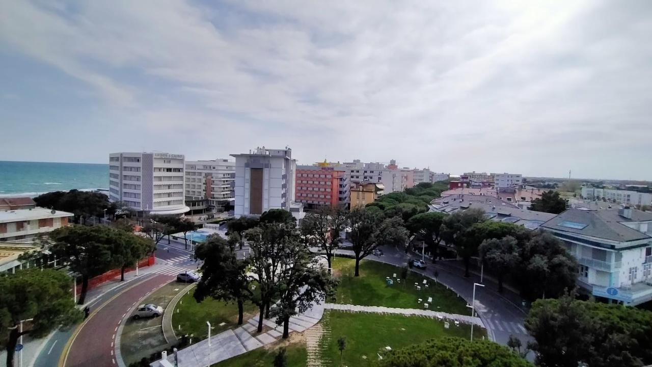 Hotel Alla Rotonda Lido di Jesolo Exterior foto