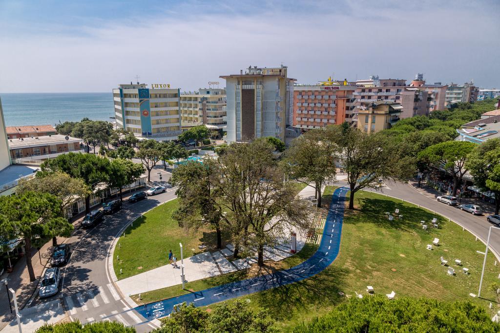 Hotel Alla Rotonda Lido di Jesolo Exterior foto